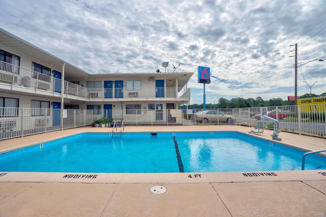 Motel 6-Lumberton, Nc Exterior photo